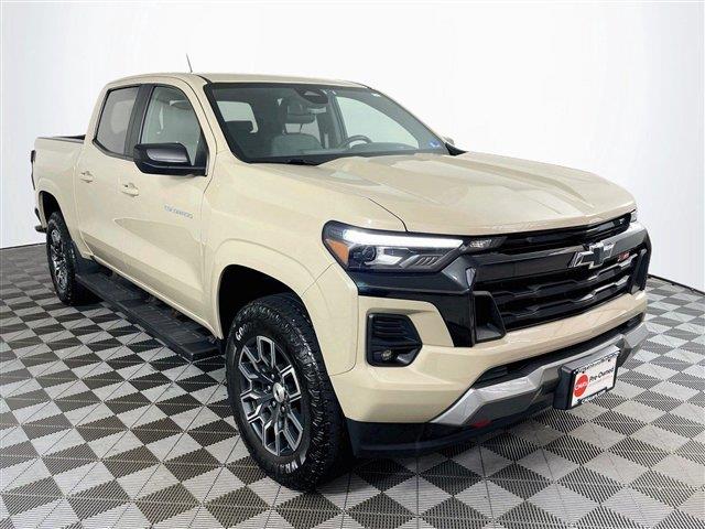 Harvest Bronze Metallic 2024 Chevrolet Colorado Pickup Truck Four-Wheel Drive 8-Speed Automatic
