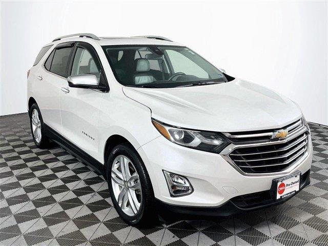 White (Iridescent Pearl Tricoat) 2018 Chevrolet Equinox SUV / Crossover Front-Wheel Drive 6-Speed Automatic