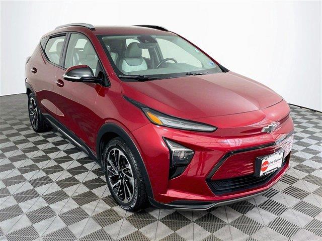 Cherry Red Tintcoat 2022 Chevrolet Bolt EUV Hatchback Front-Wheel Drive Automatic
