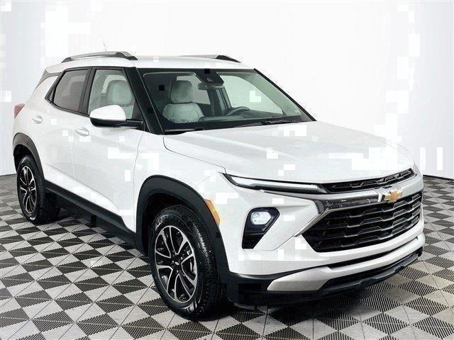 Summit White 2025 Chevrolet Trailblazer SUV / Crossover Front-Wheel Drive Continuously Variable Transmission