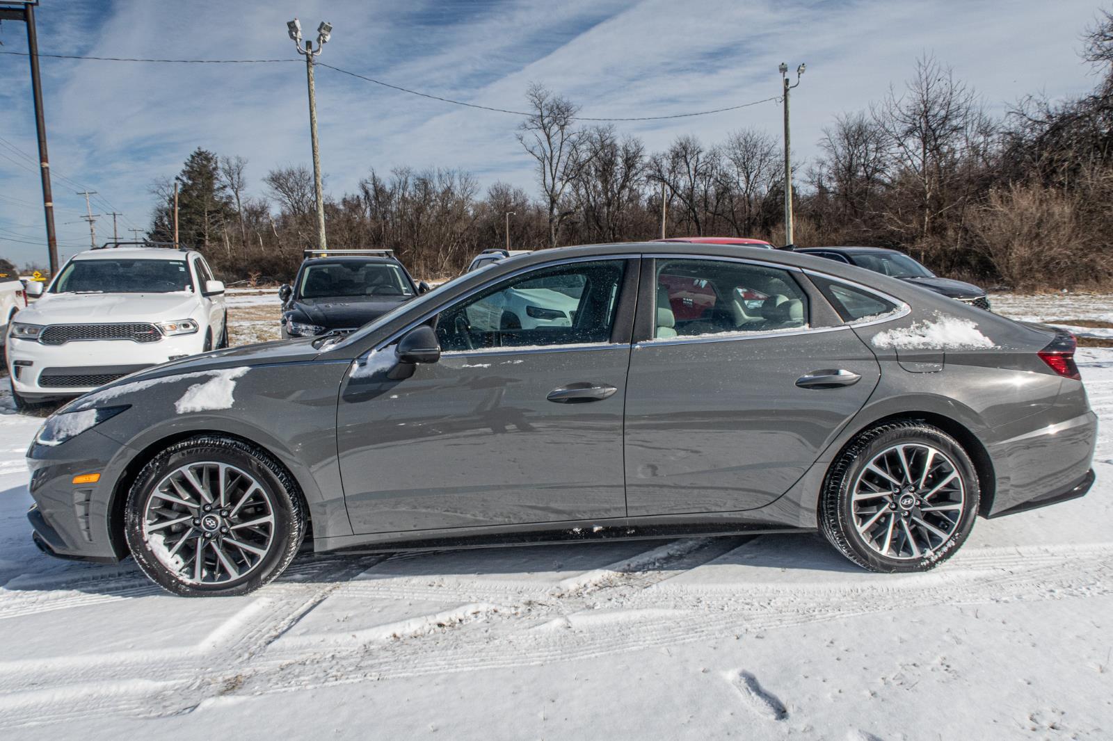 2022 Hyundai SONATA Limited