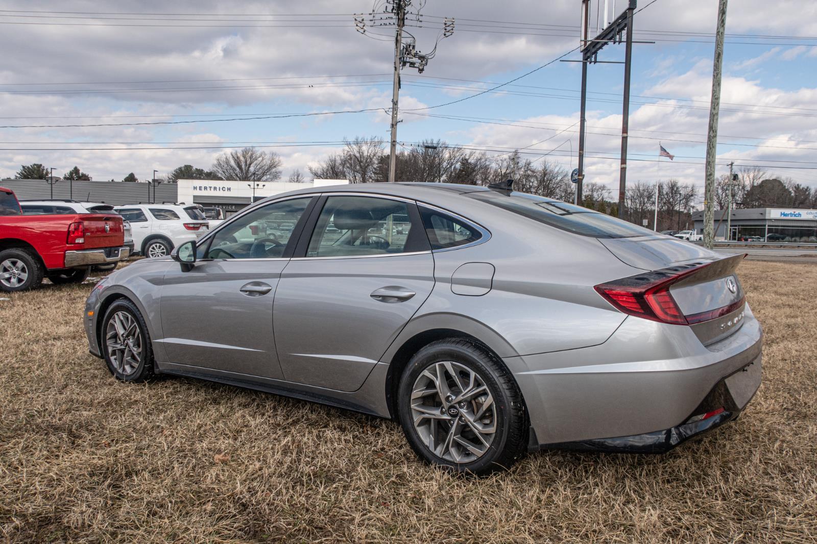 2021 Hyundai SONATA SEL