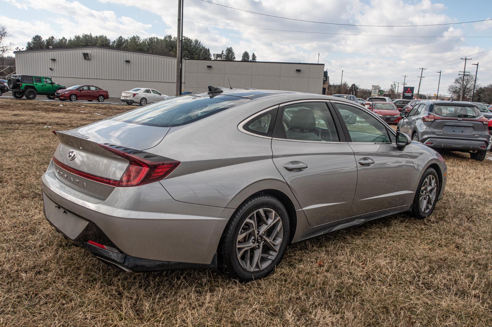 2021 Hyundai SONATA SEL