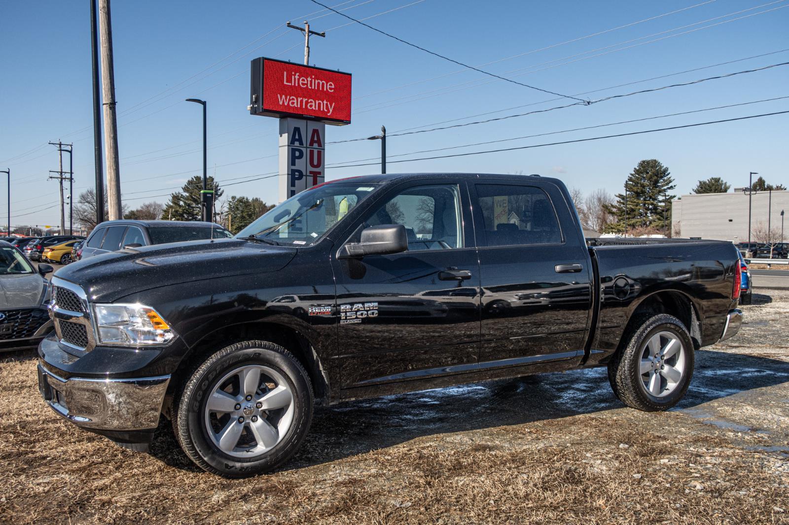 2023 Ram 1500 Classic SLT