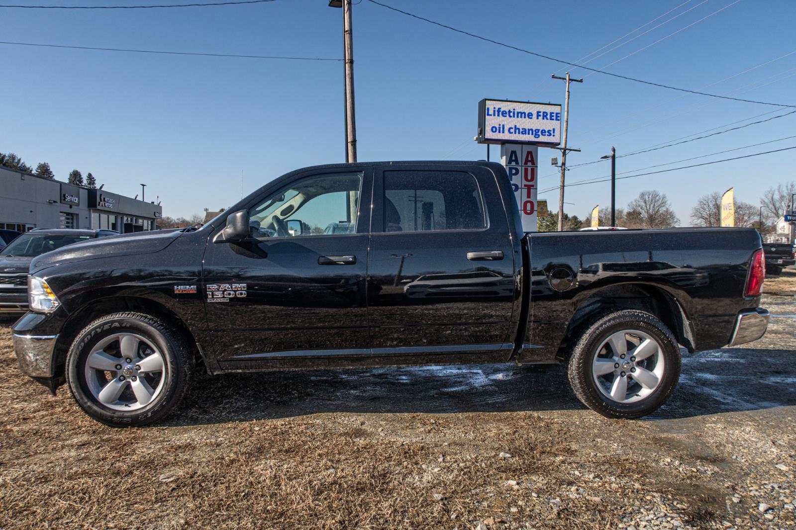 2023 Ram 1500 Classic SLT