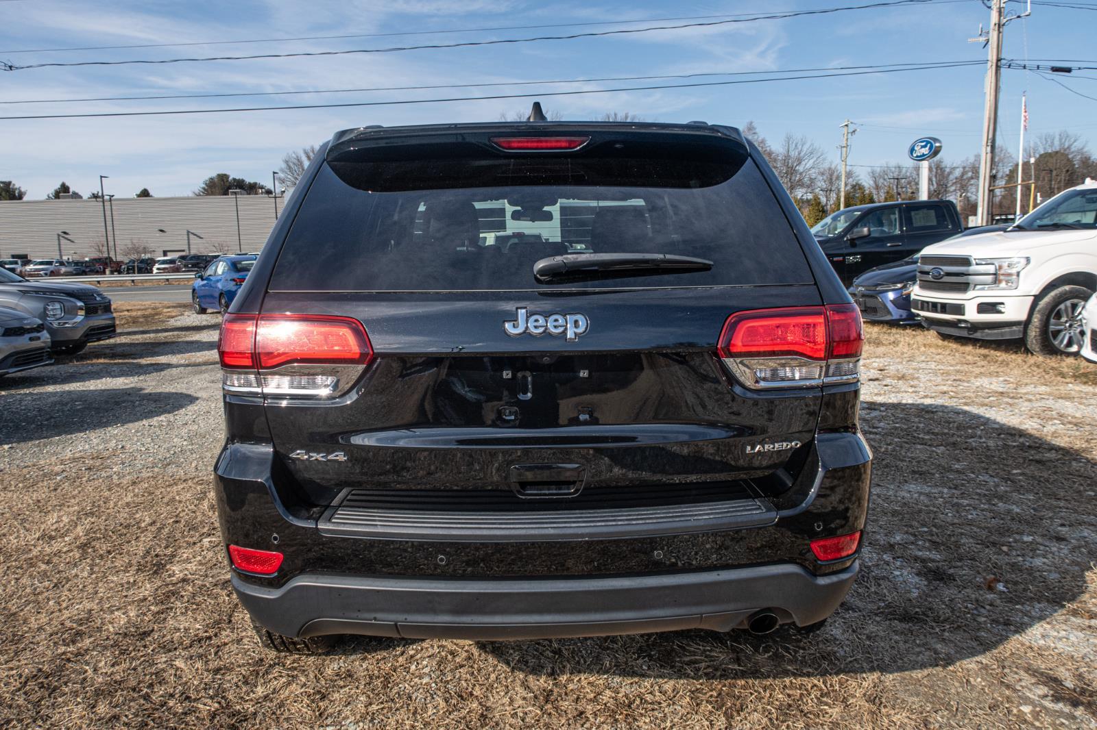 2020 Jeep Grand Cherokee Laredo E