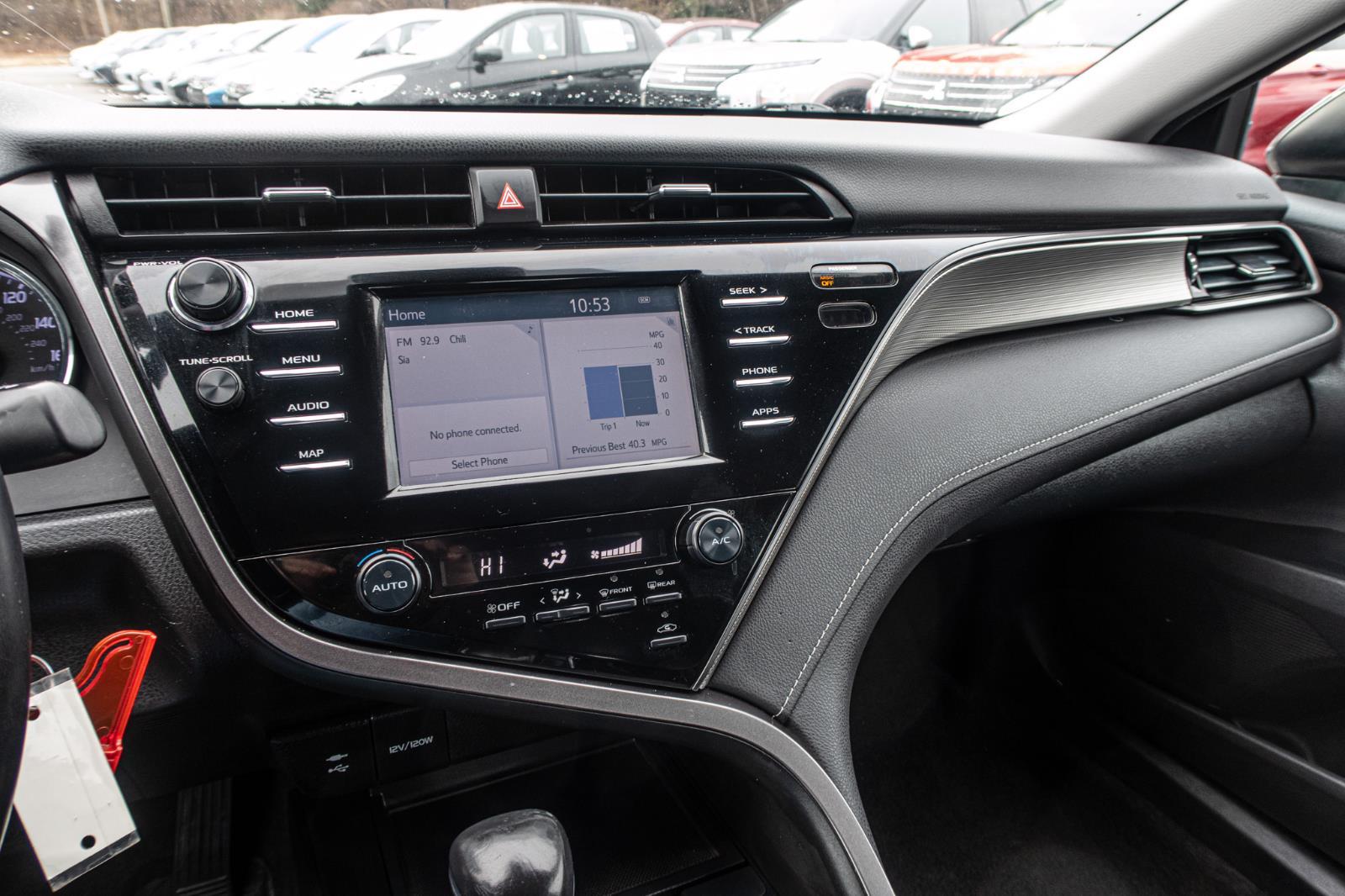 2019 Toyota Camry SE