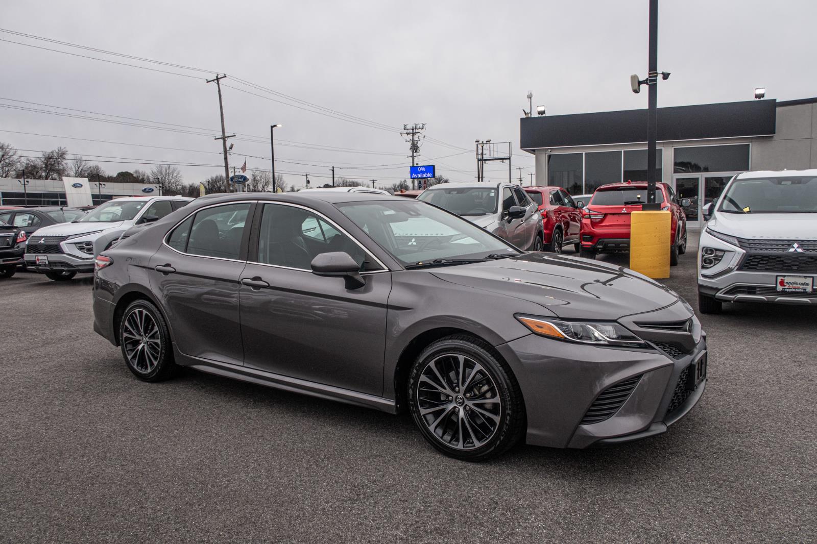2019 Toyota Camry SE