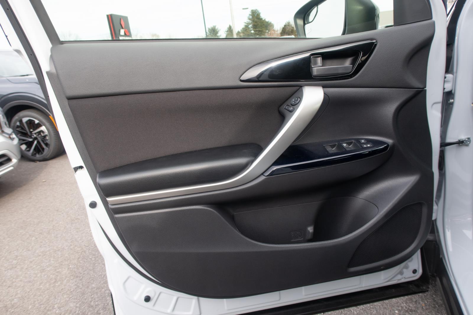 2025 Mitsubishi Eclipse Cross LE