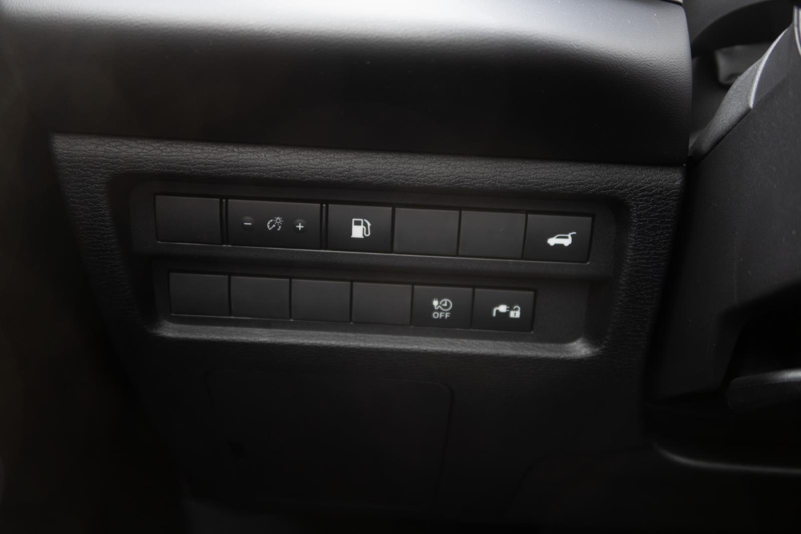 2025 Mitsubishi Outlander PHEV SE
