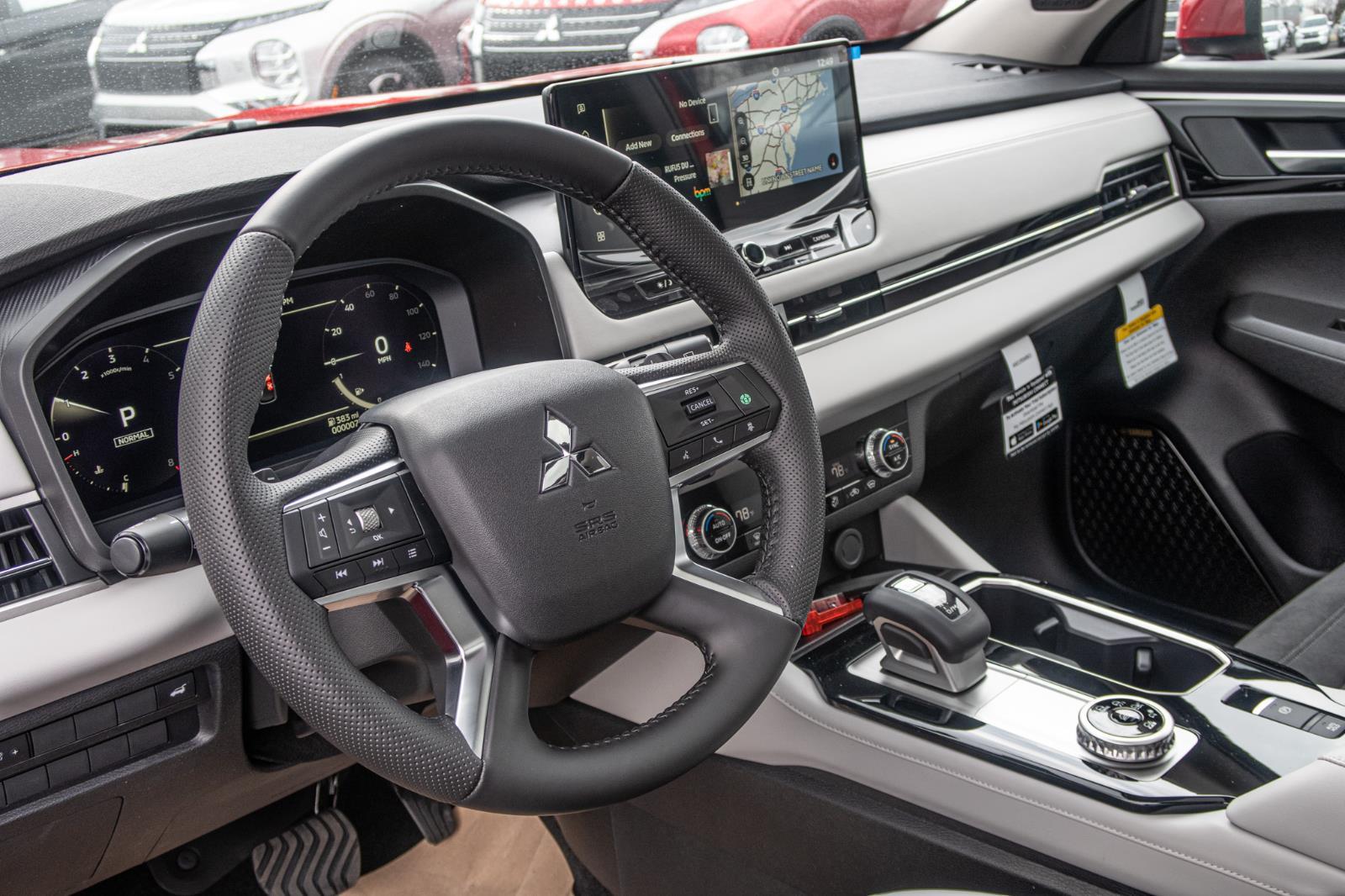 2025 Mitsubishi Outlander SE
