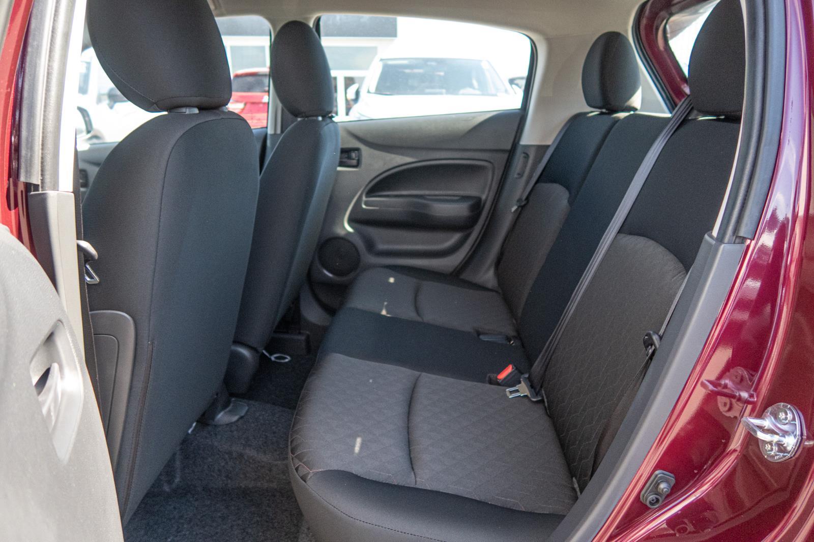 2024 Mitsubishi Mirage ES