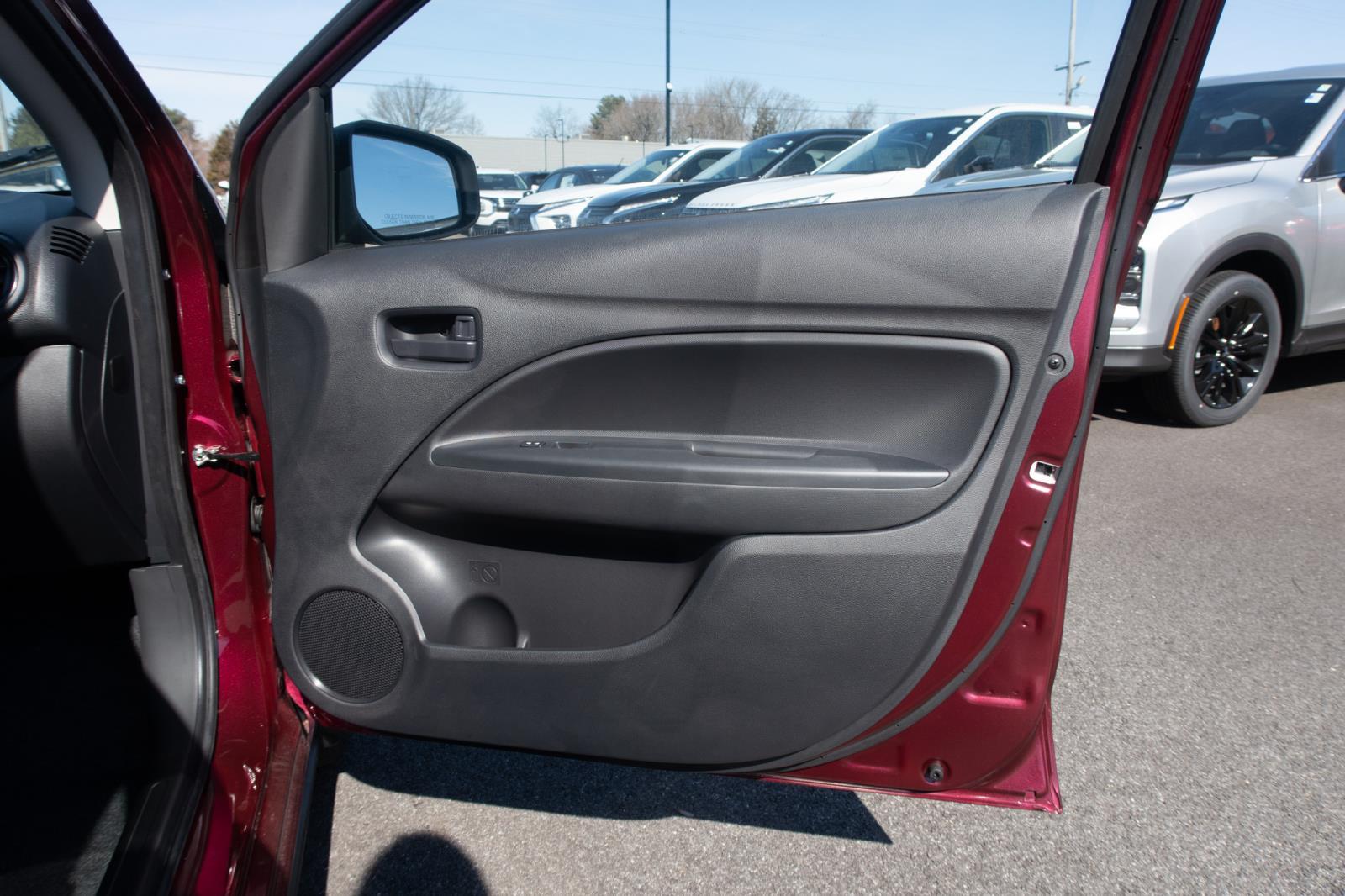 2024 Mitsubishi Mirage ES