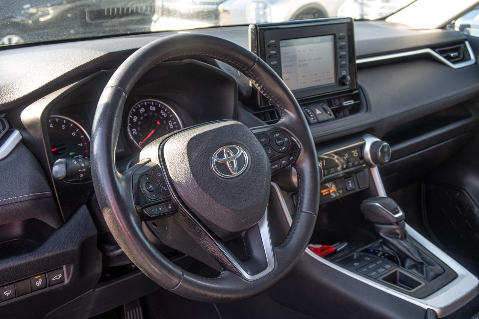 2019 Toyota RAV4 XLE Premium