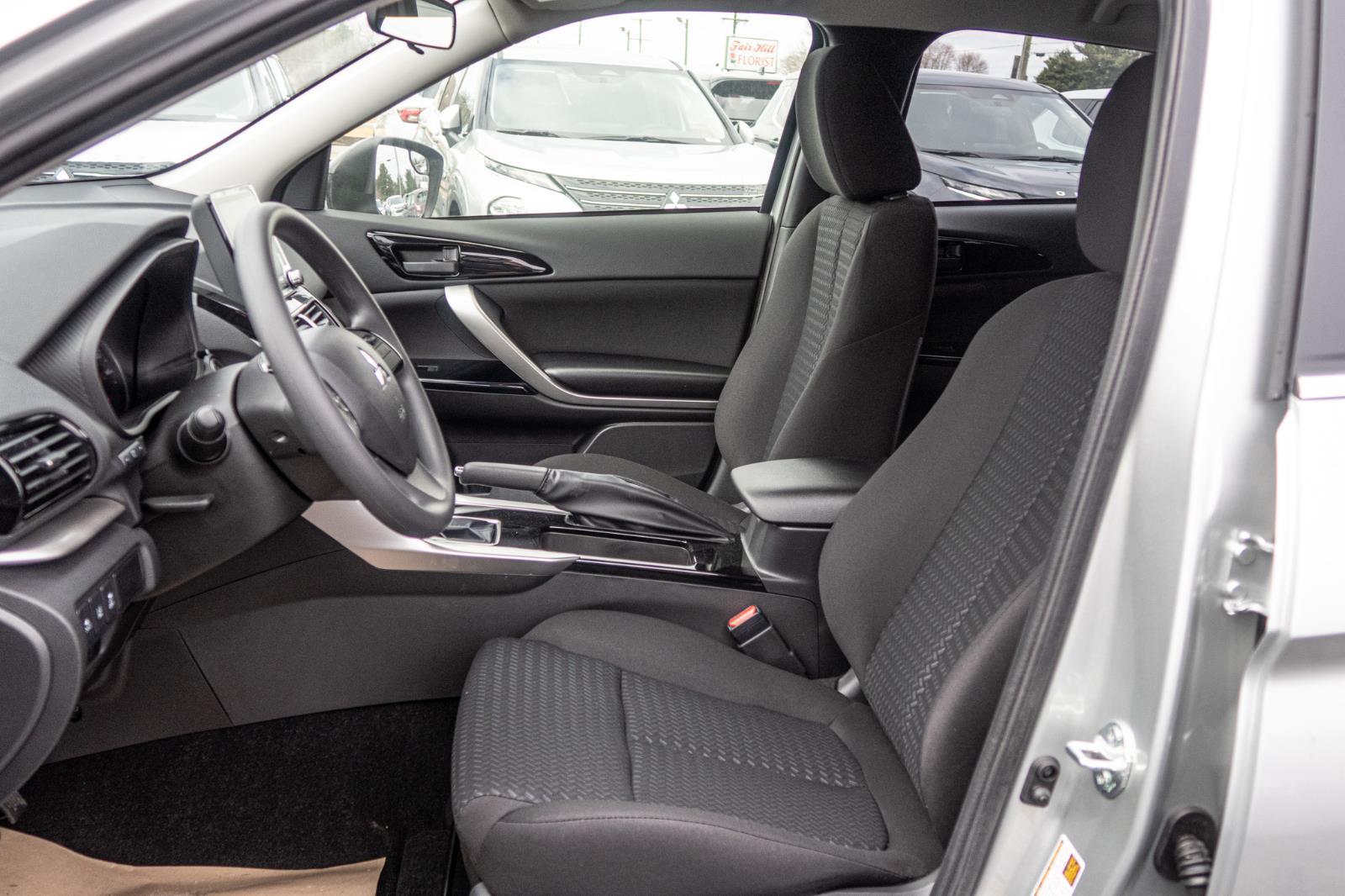2025 Mitsubishi Eclipse Cross LE