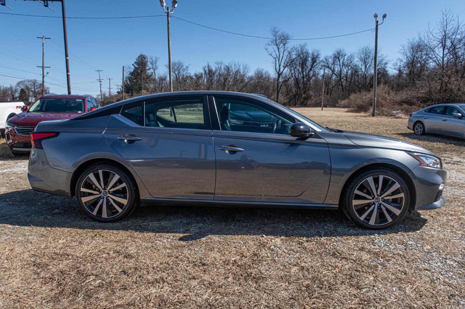 2021 Nissan Altima 2.5 SR