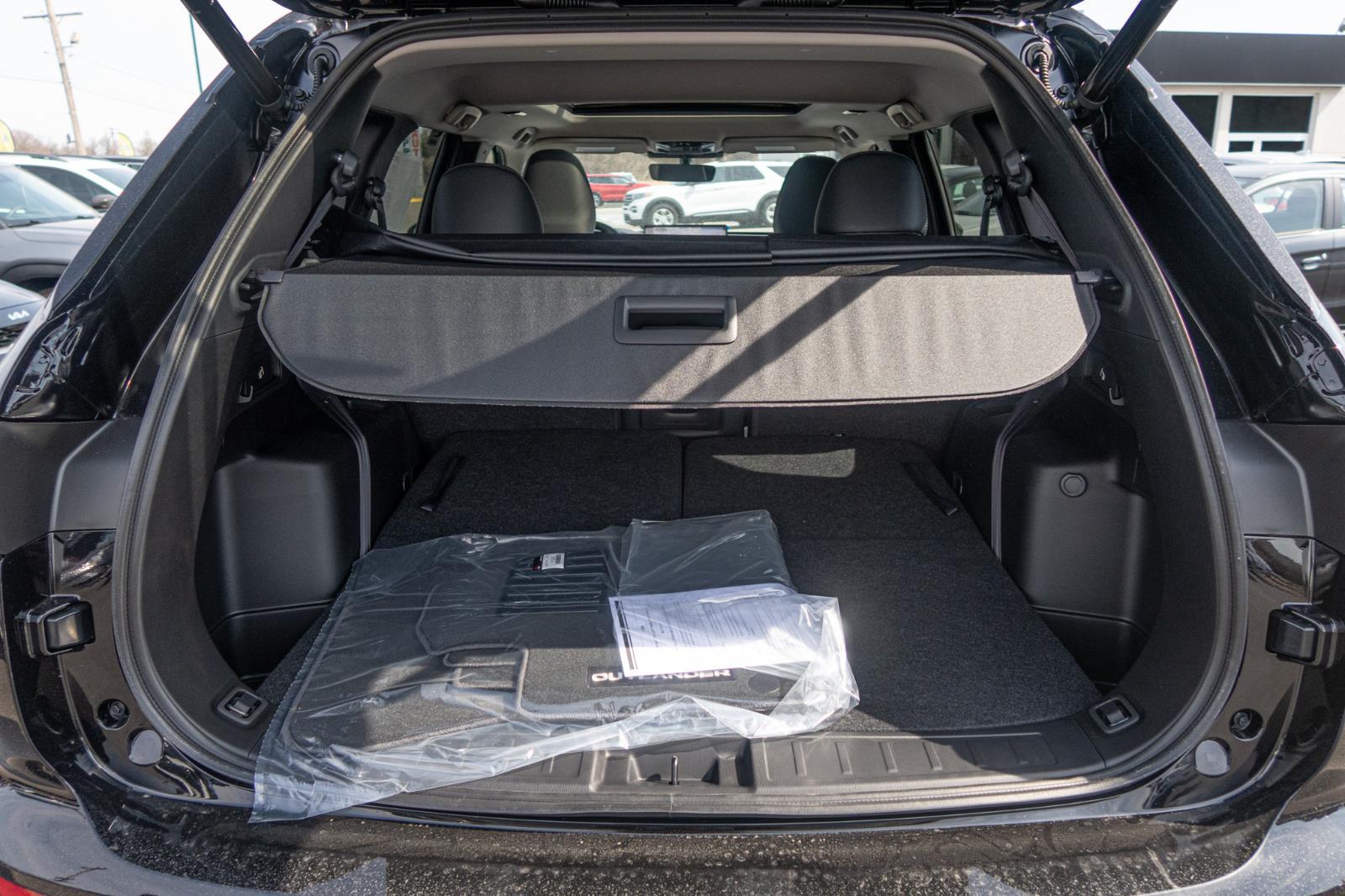 2025 Mitsubishi Outlander SEL