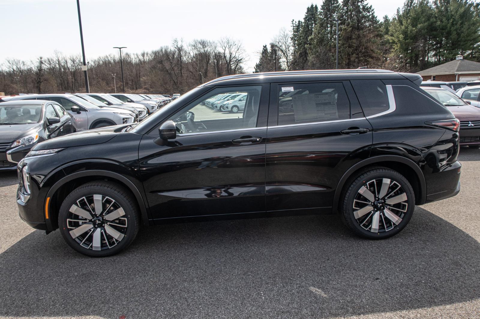 2025 Mitsubishi Outlander SEL