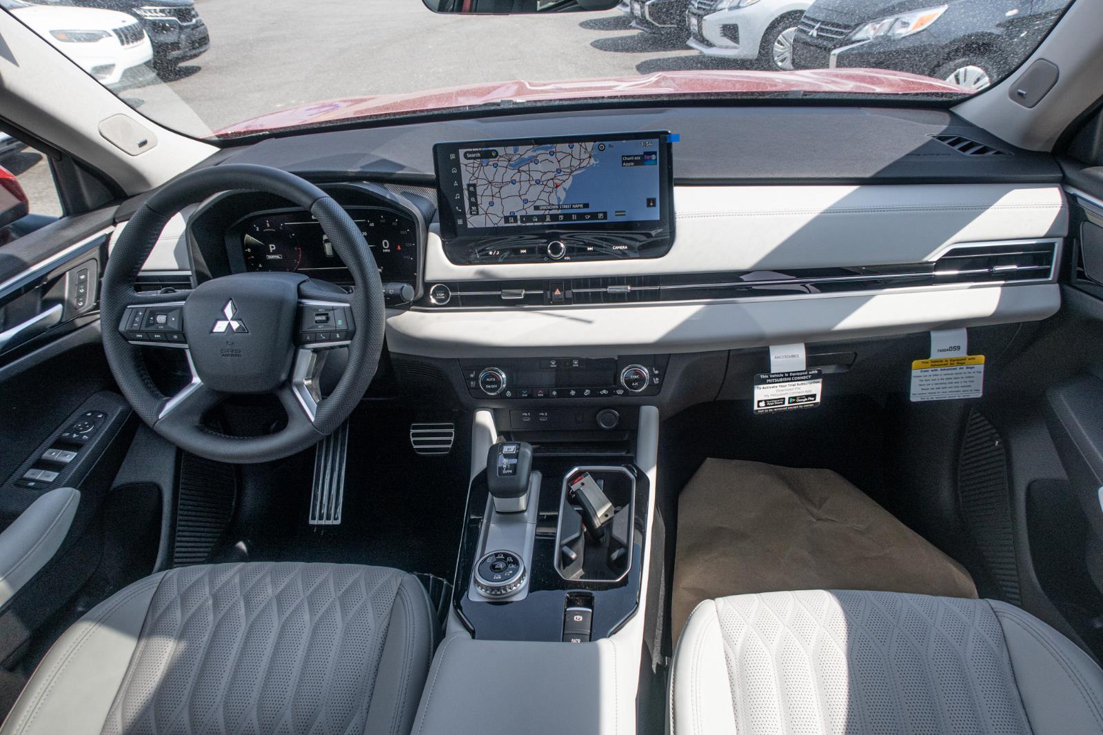 2025 Mitsubishi Outlander SEL