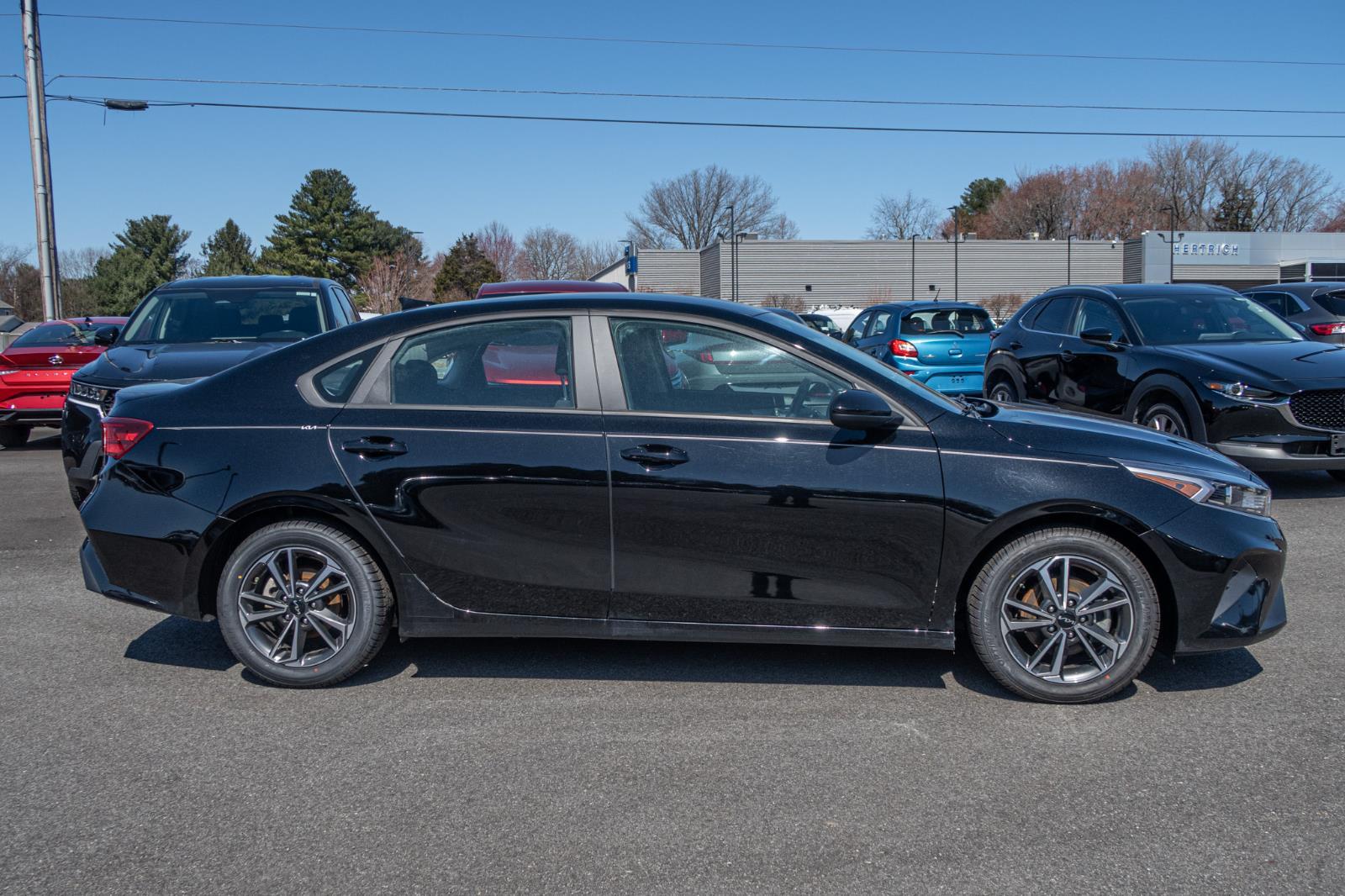 2023 Kia Forte LXS