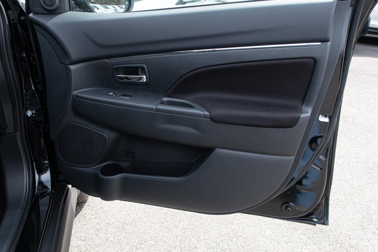 2025 Mitsubishi Outlander Sport ES