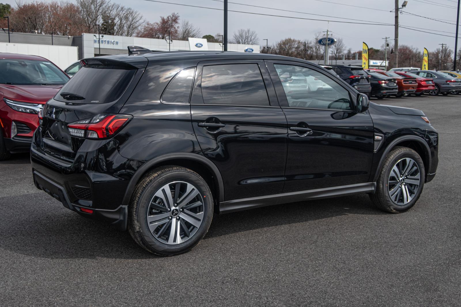 2025 Mitsubishi Outlander Sport ES