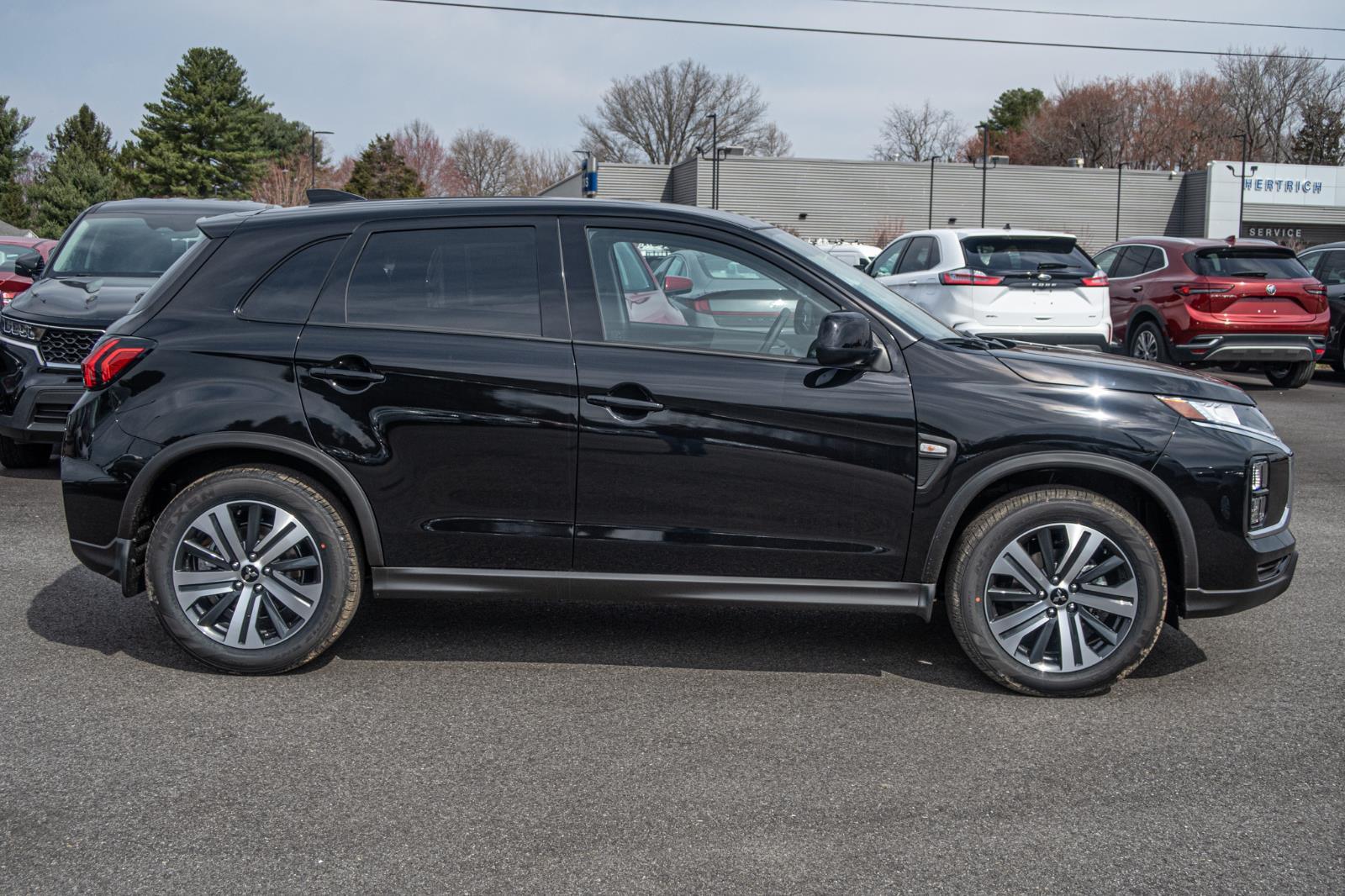 2025 Mitsubishi Outlander Sport ES