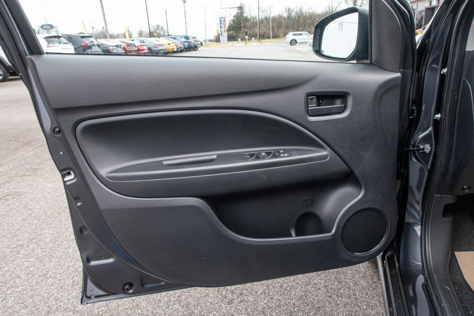 2024 Mitsubishi Mirage G4 ES