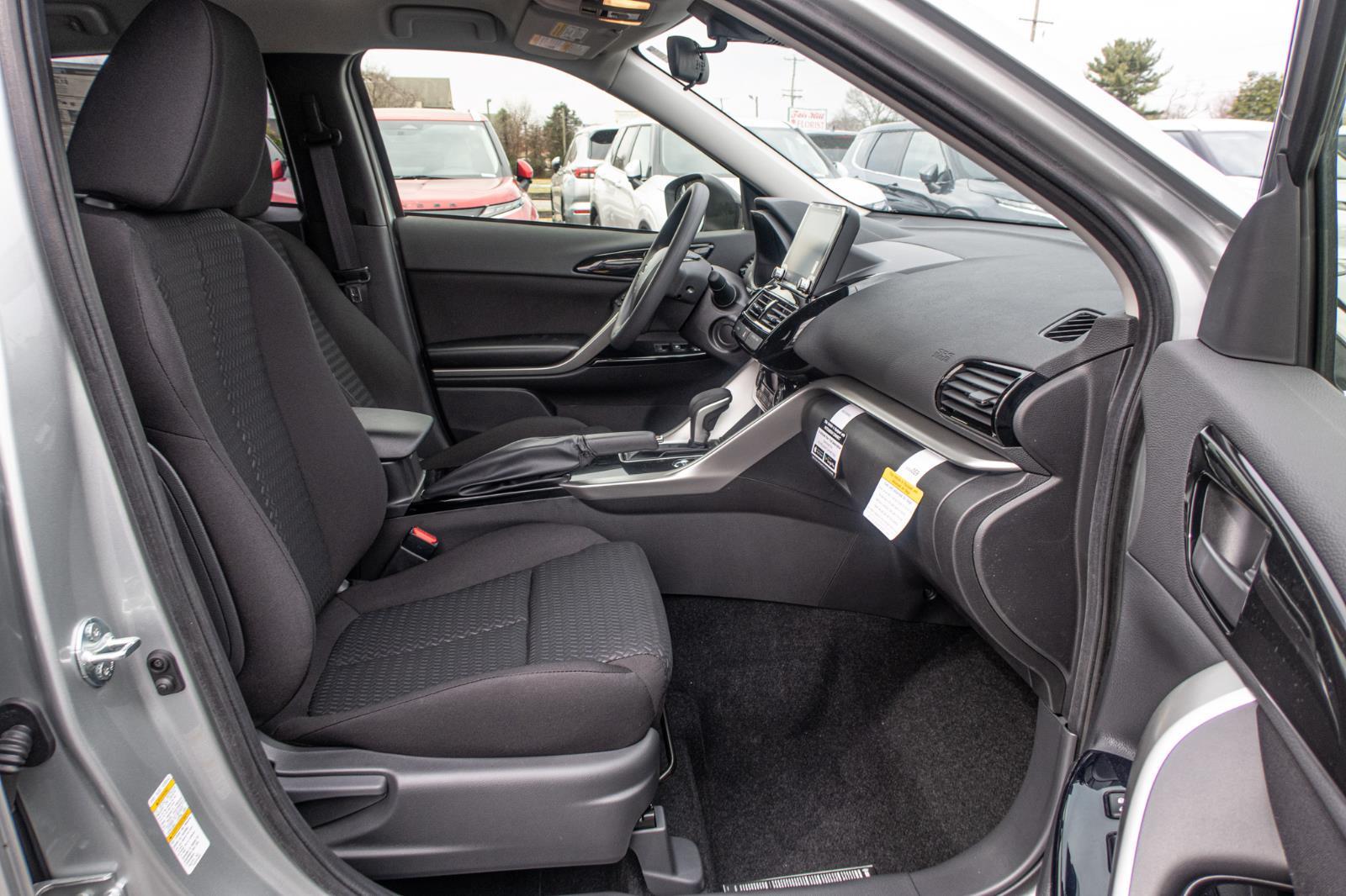 2025 Mitsubishi Eclipse Cross LE