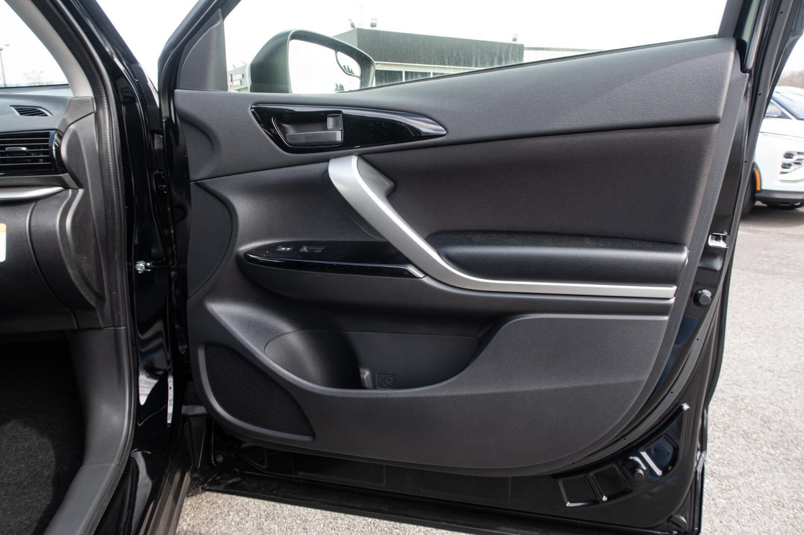 2025 Mitsubishi Eclipse Cross LE