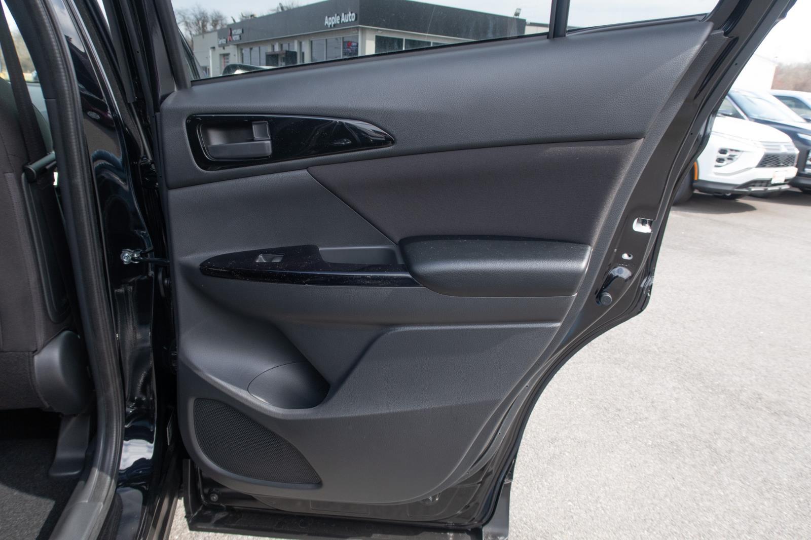 2025 Mitsubishi Eclipse Cross LE