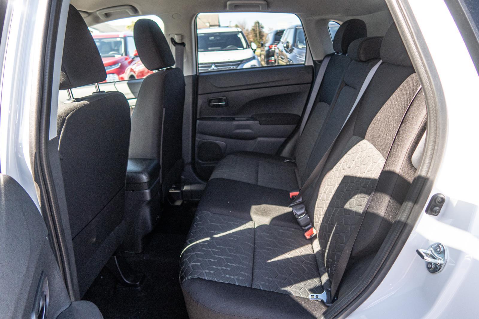 2025 Mitsubishi Outlander Sport LE