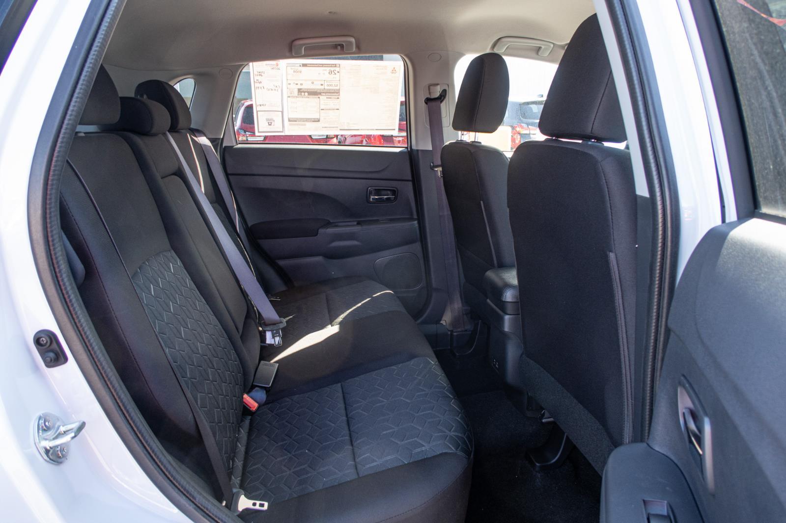 2025 Mitsubishi Outlander Sport LE