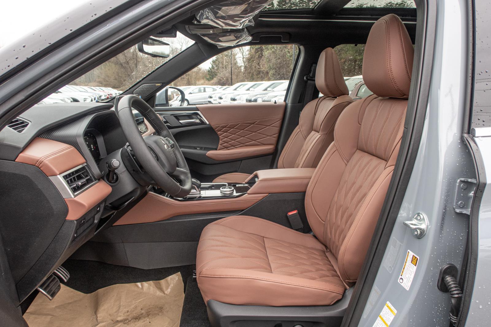 2025 Mitsubishi Outlander SEL