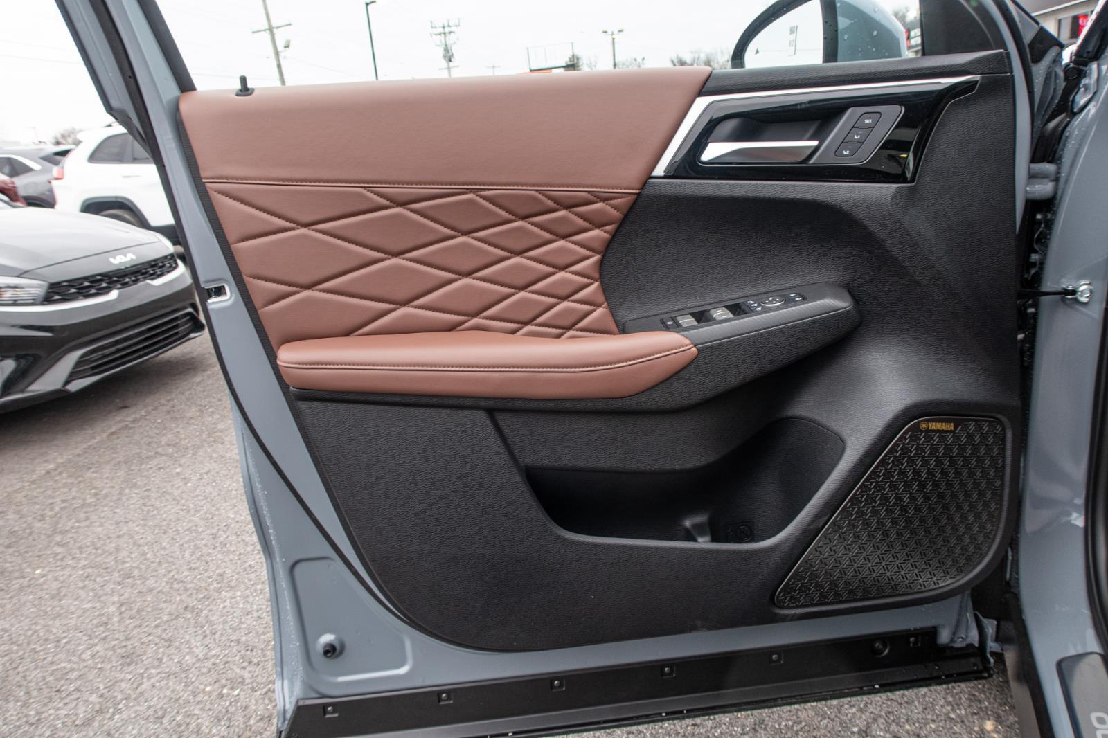 2025 Mitsubishi Outlander SEL
