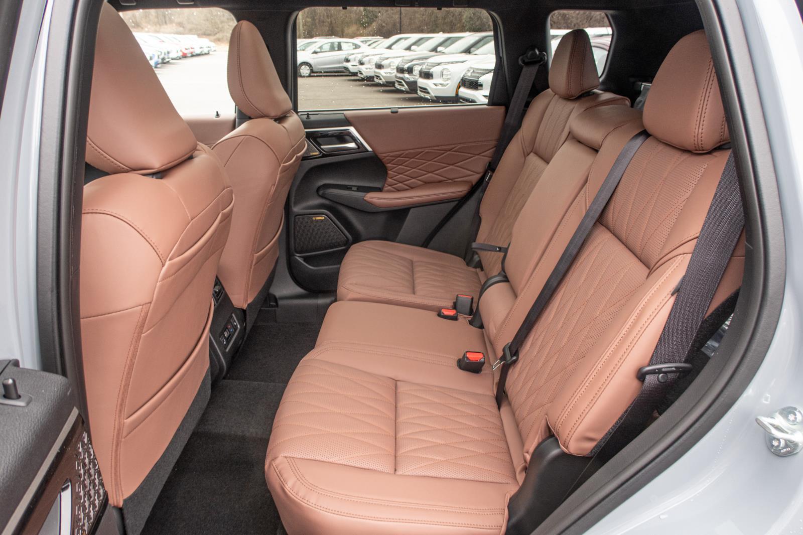 2025 Mitsubishi Outlander SEL
