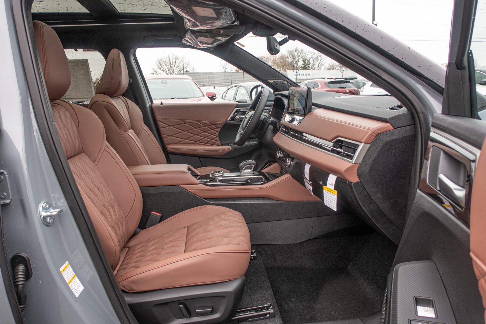 2025 Mitsubishi Outlander SEL