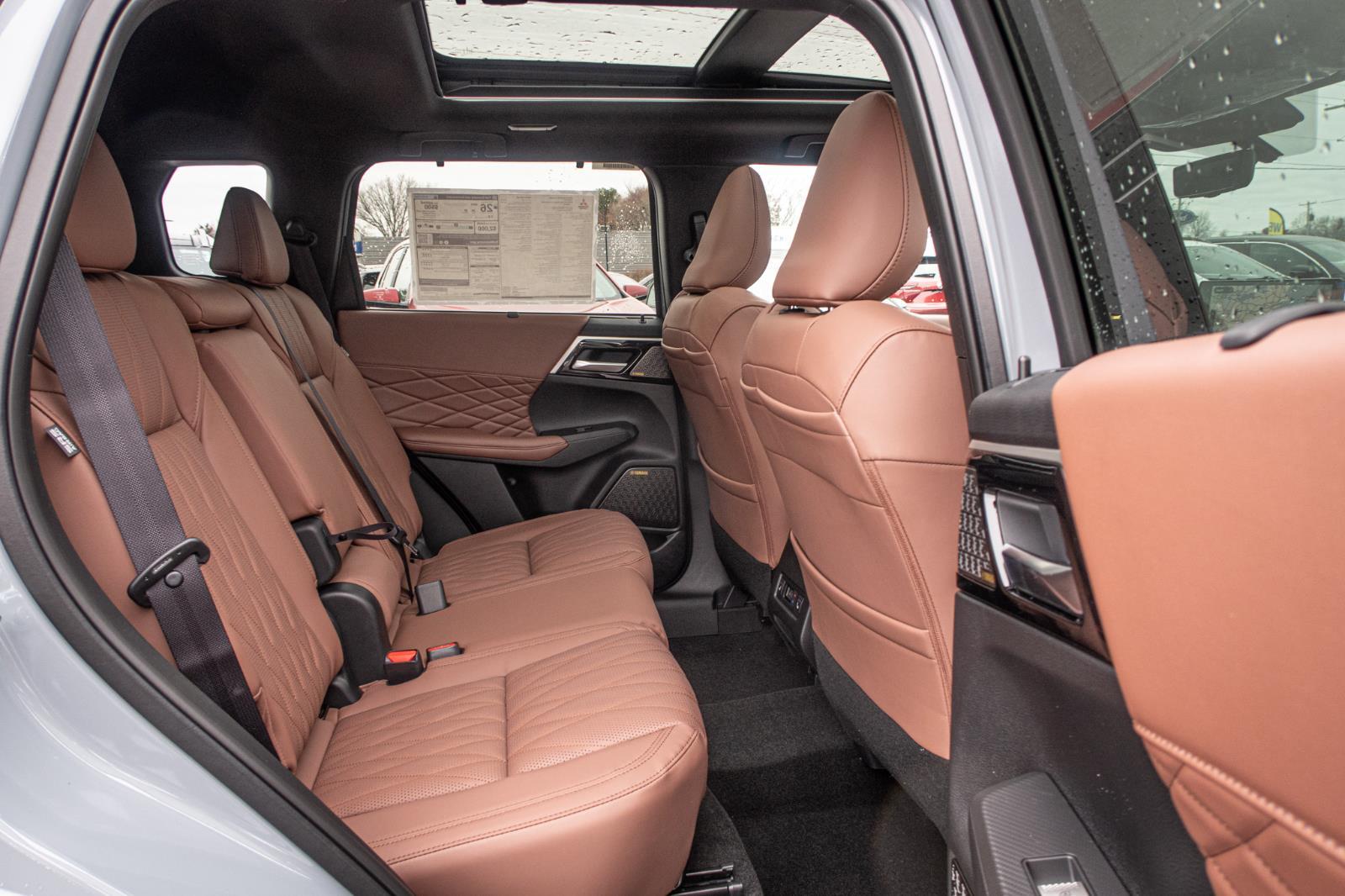 2025 Mitsubishi Outlander SEL