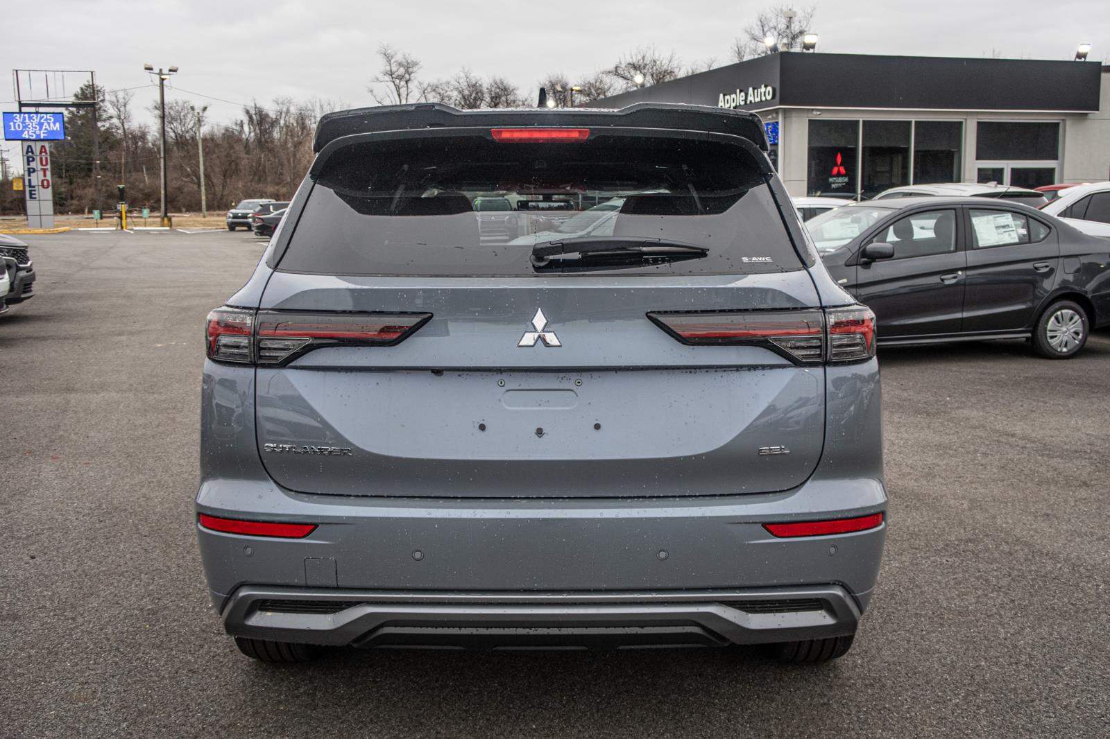 2025 Mitsubishi Outlander SEL