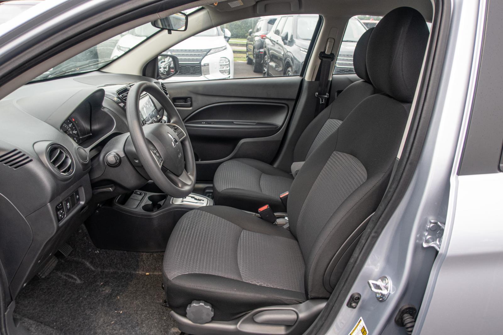 2024 Mitsubishi Mirage G4 ES