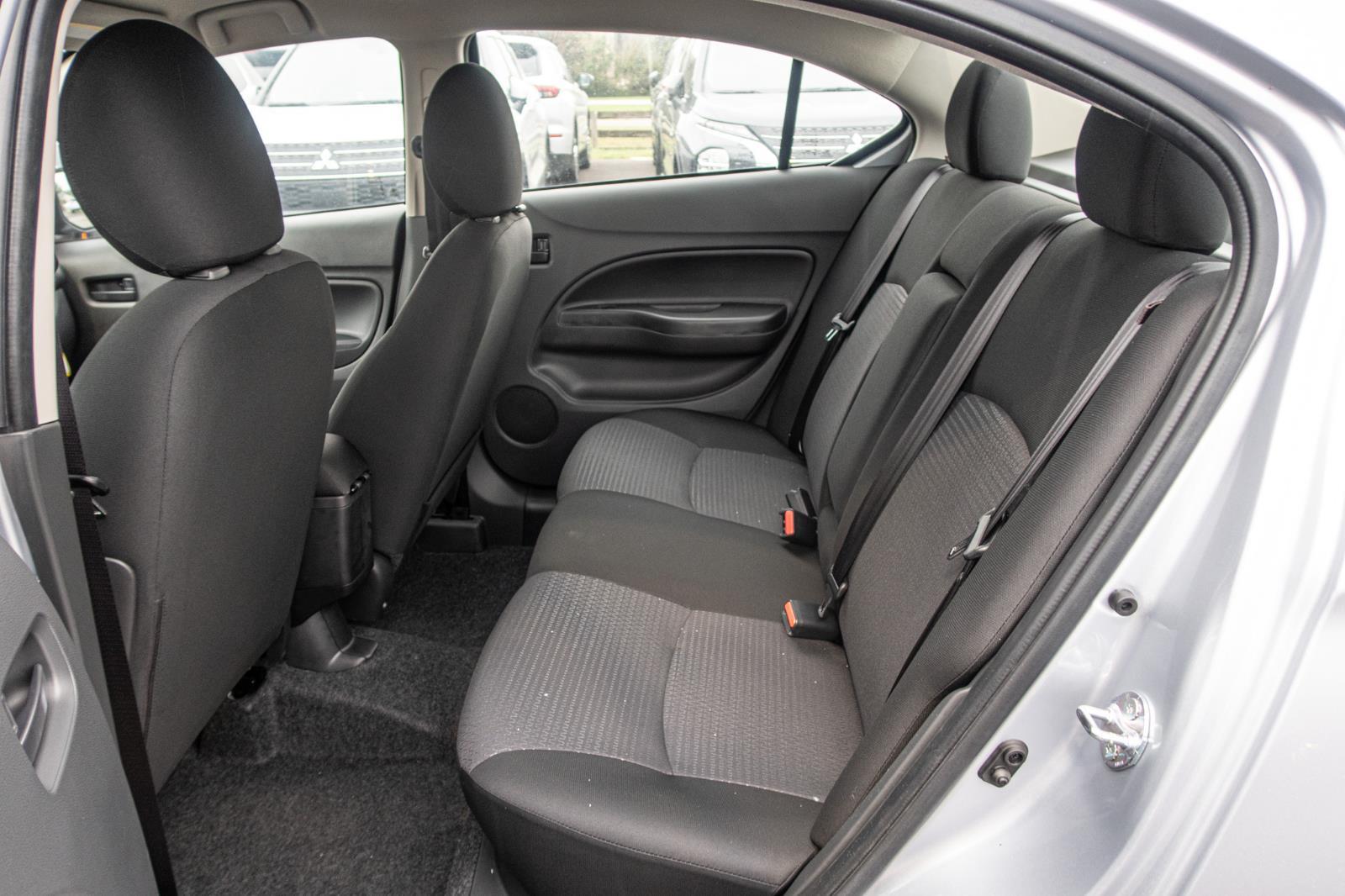 2024 Mitsubishi Mirage G4 ES