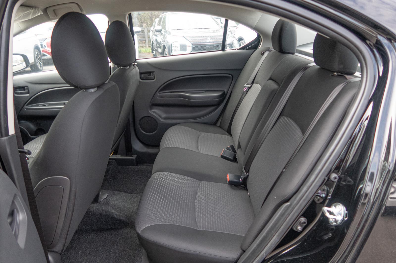 2024 Mitsubishi Mirage G4 ES