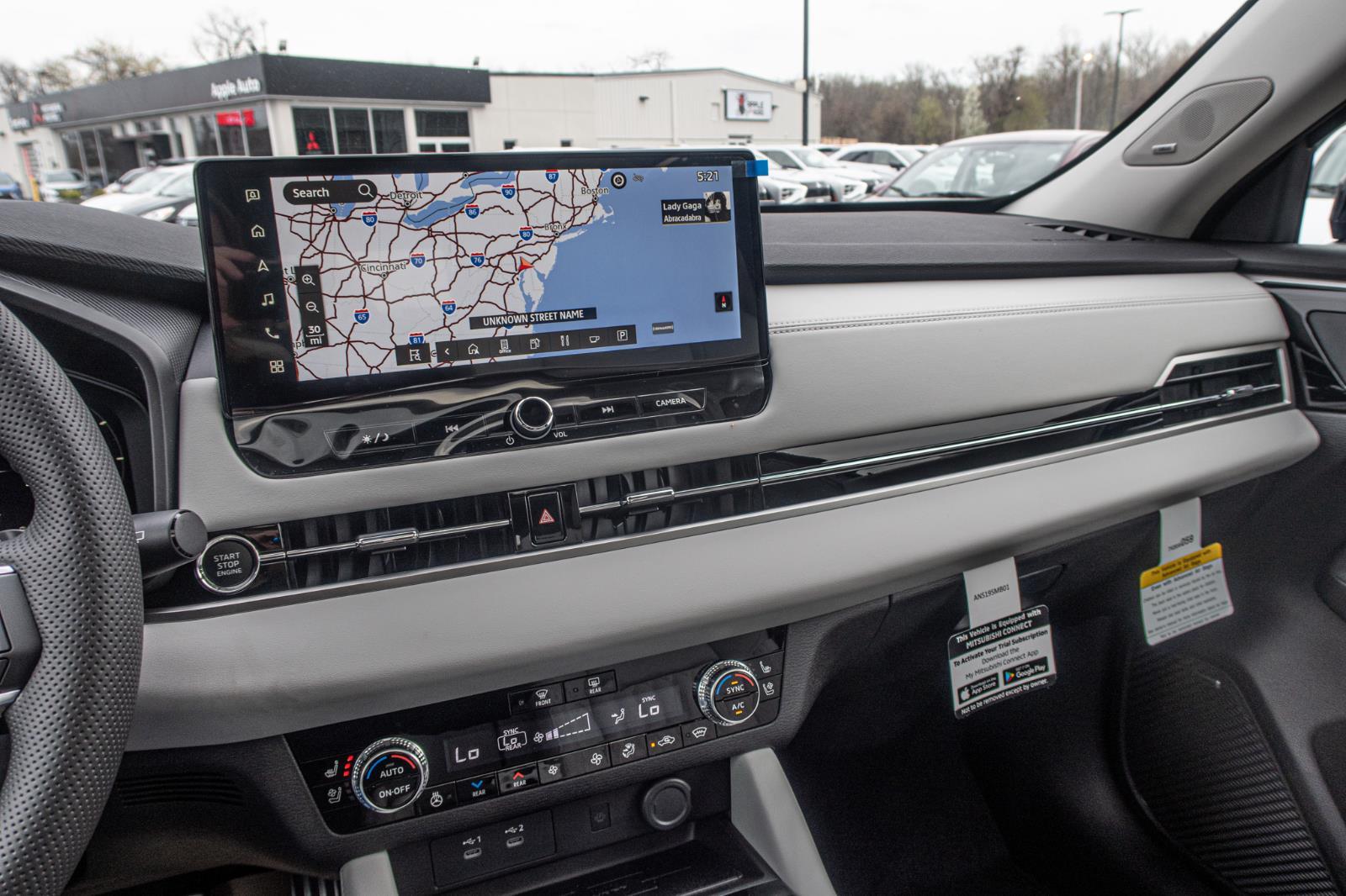 2025 Mitsubishi Outlander SEL