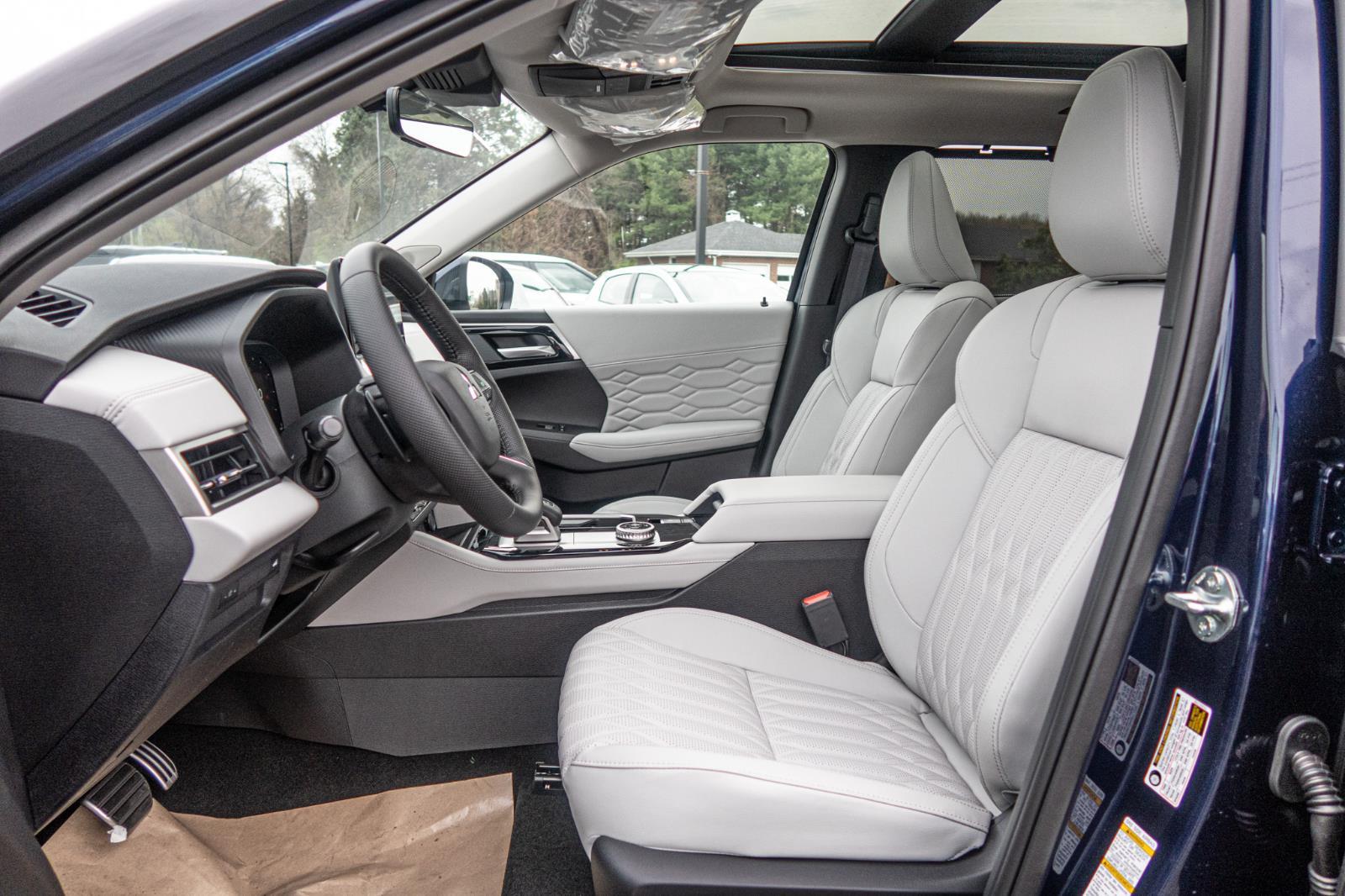 2025 Mitsubishi Outlander SEL
