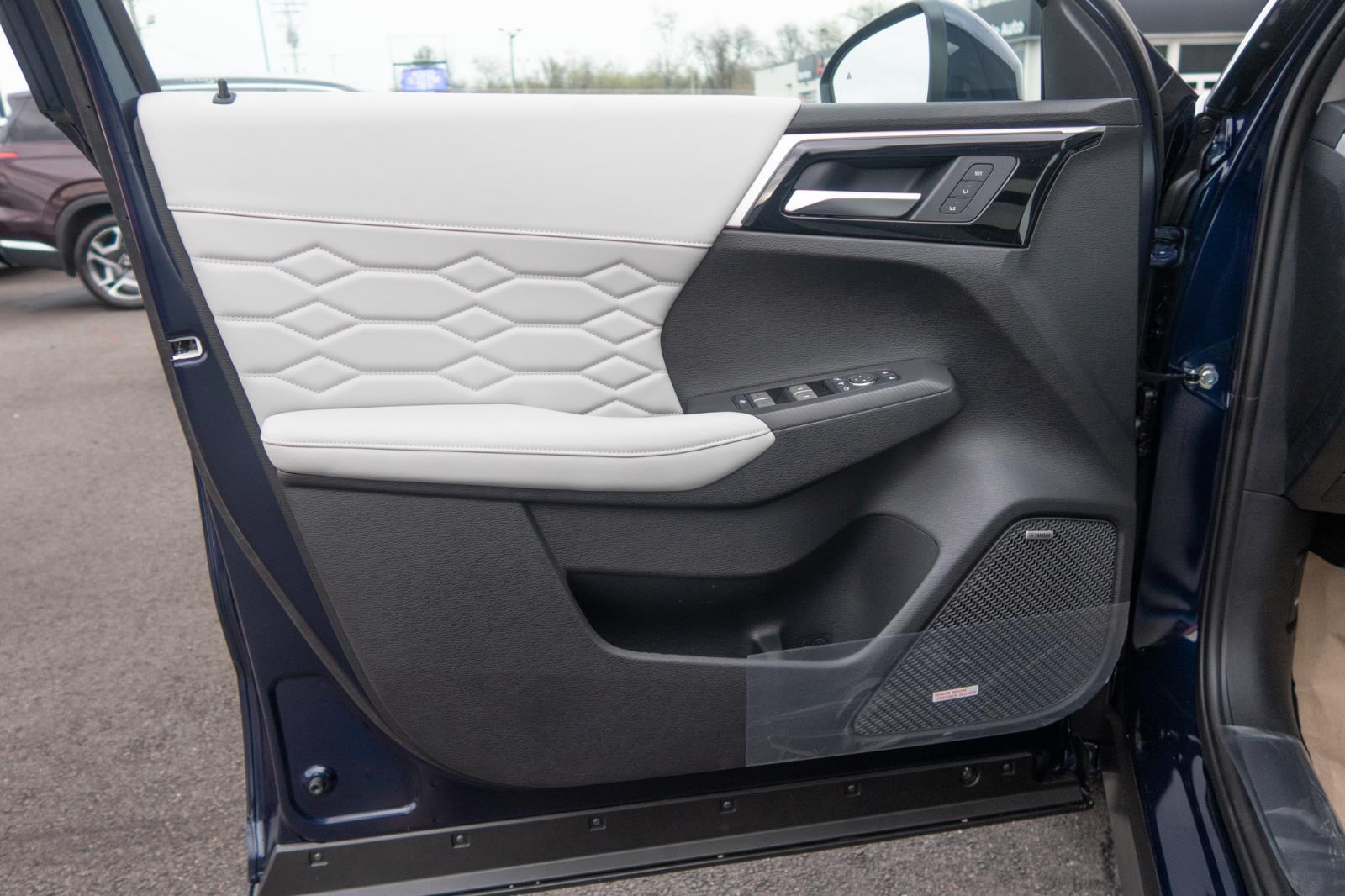 2025 Mitsubishi Outlander SEL