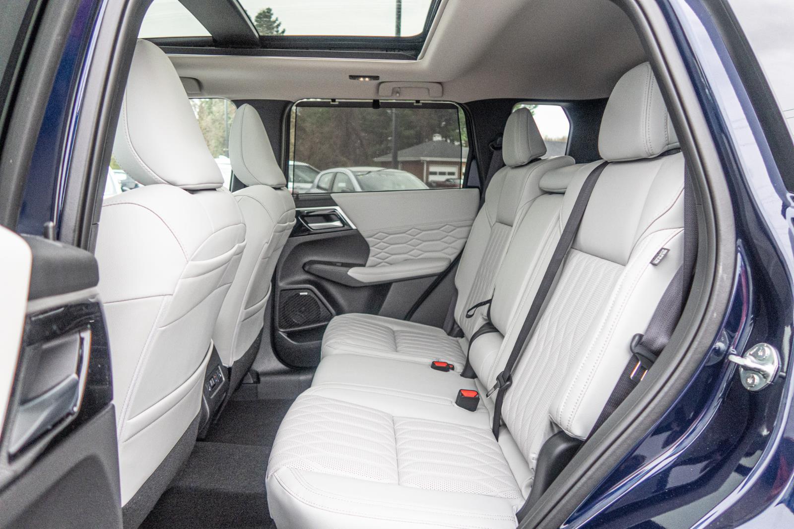 2025 Mitsubishi Outlander SEL