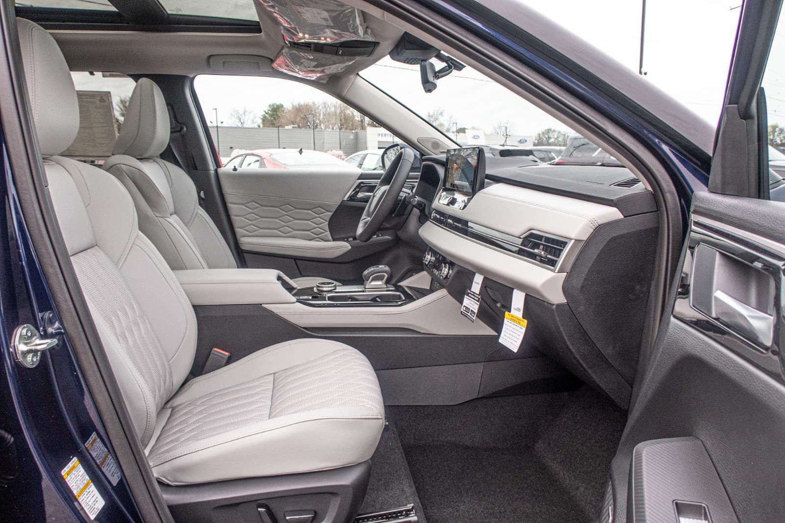2025 Mitsubishi Outlander SEL