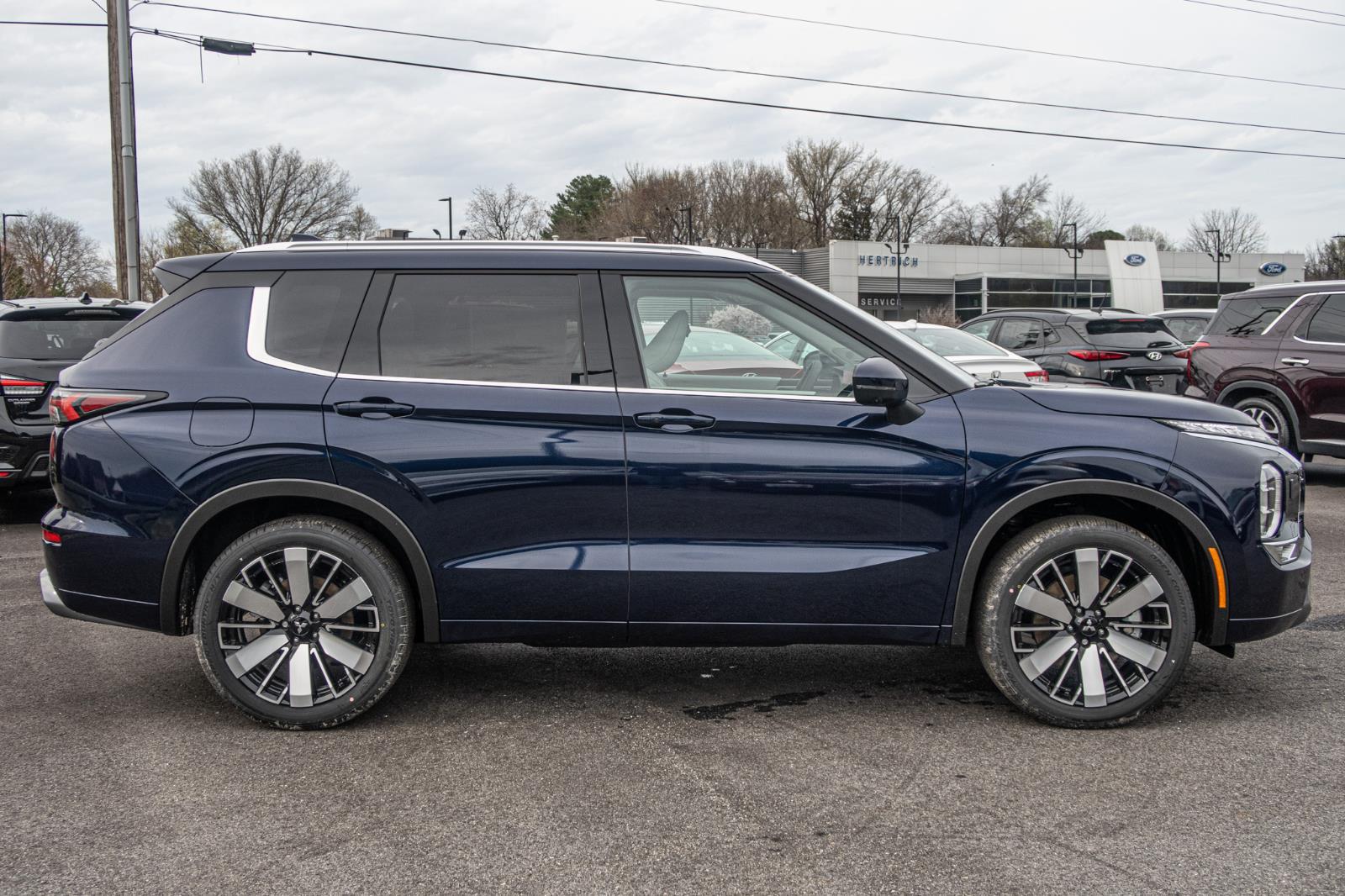 2025 Mitsubishi Outlander SEL