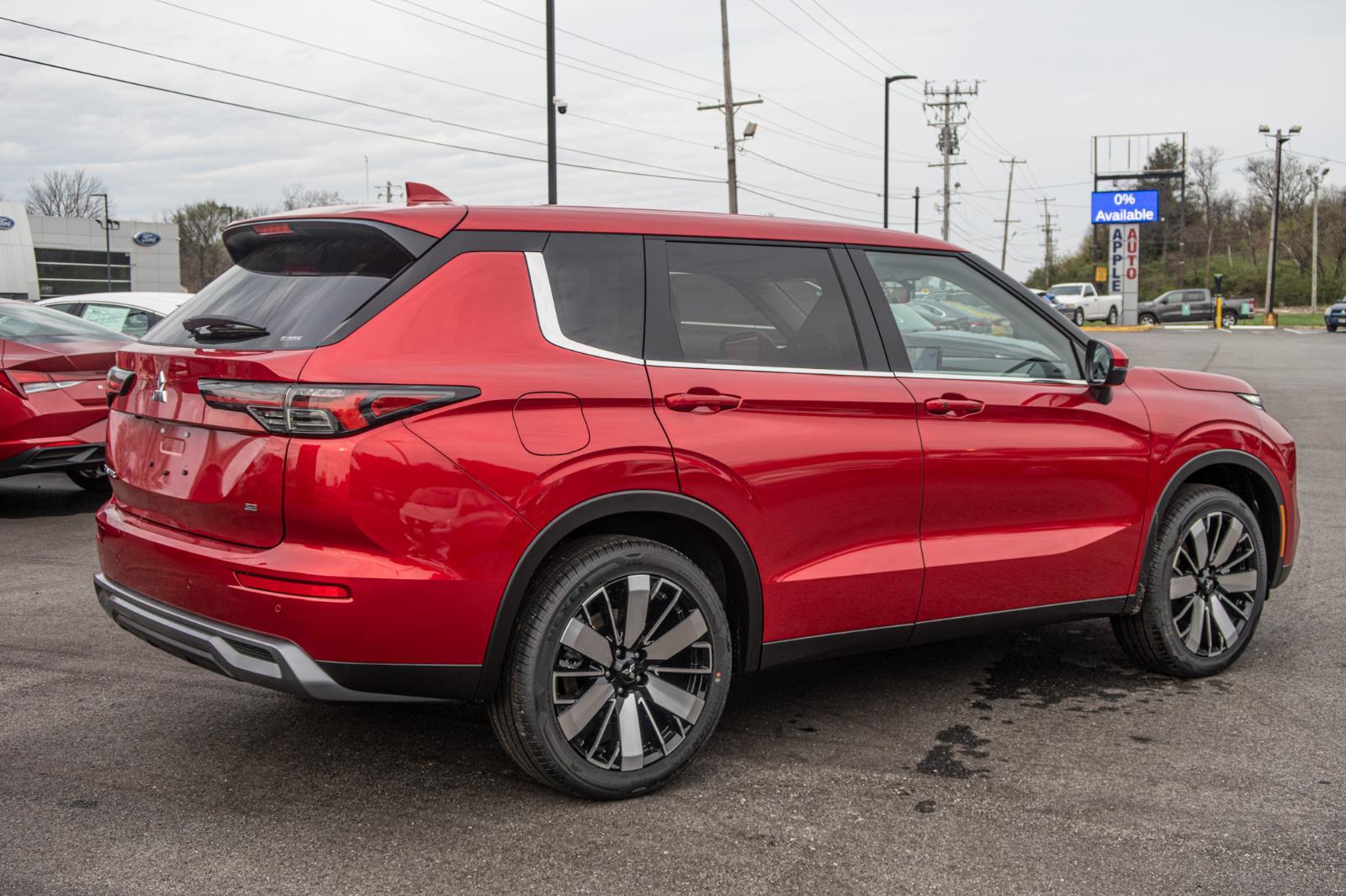 2025 Mitsubishi Outlander SE