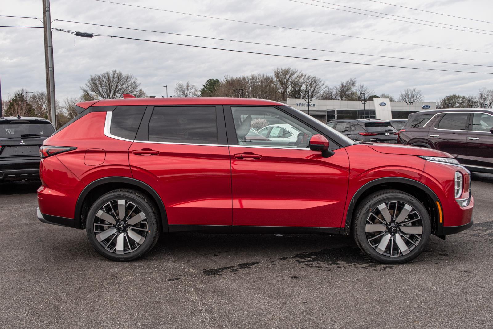 2025 Mitsubishi Outlander SE